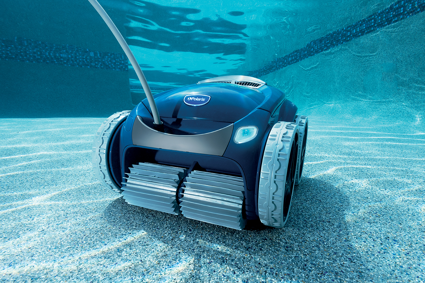 Robotic Pool Cleaners: Polaris ALPHA, EPIC & Sport | Polaris Pool